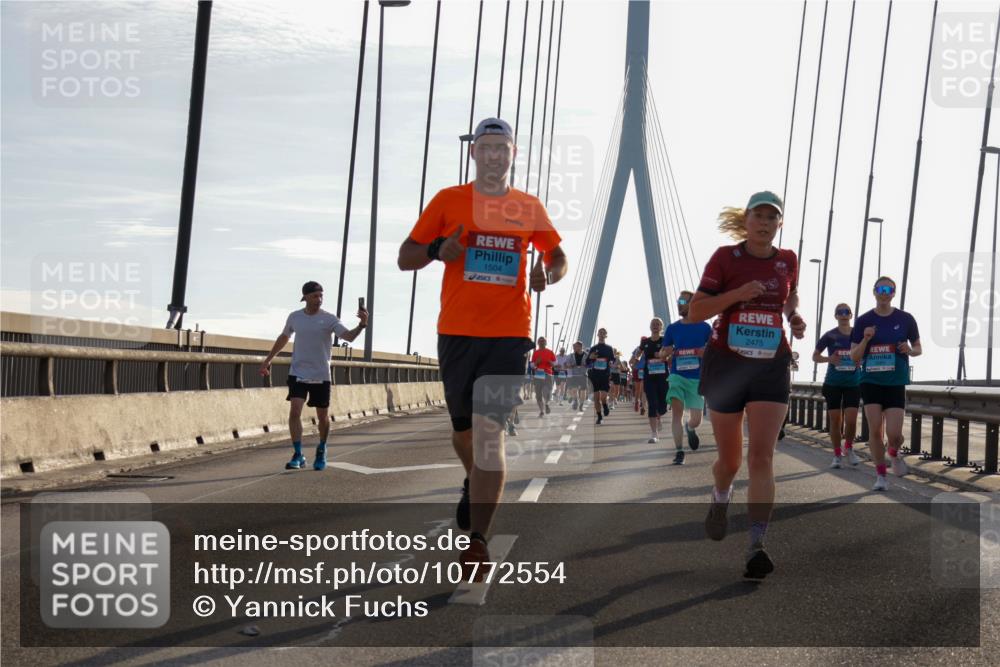 03.10.2026 - Köhlbrandbrückenlauf Yannick Fuchs http://msf.ph/oto/10772554 03.10.2026 09:29:02 Position 1 1504, 2475 meine-sportfotos.de