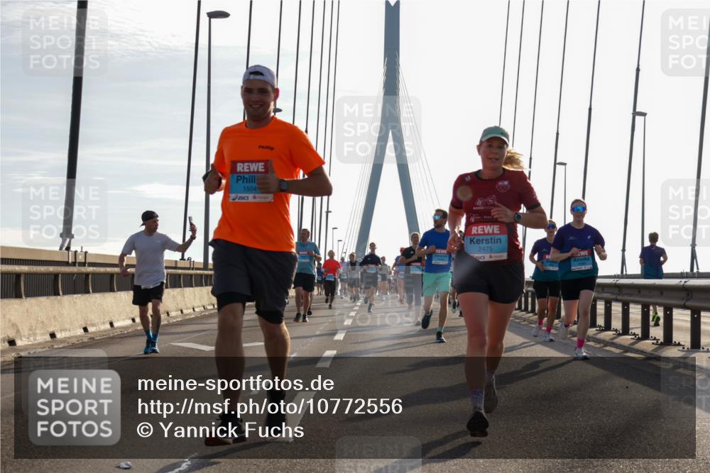 03.10.2026 - Köhlbrandbrückenlauf Yannick Fuchs http://msf.ph/oto/10772556 03.10.2026 09:29:02 Position 1 1504, 2475 meine-sportfotos.de
