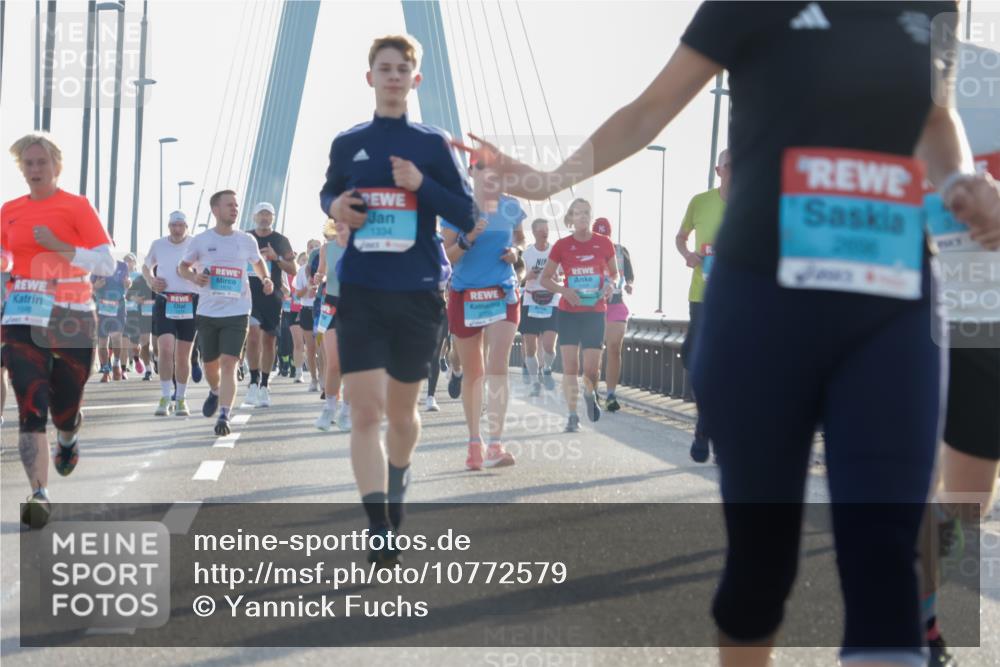 03.10.2026 - Köhlbrandbrückenlauf Yannick Fuchs http://msf.ph/oto/10772579 03.10.2026 09:29:08 Position 1 1546, 1334, 2000 meine-sportfotos.de