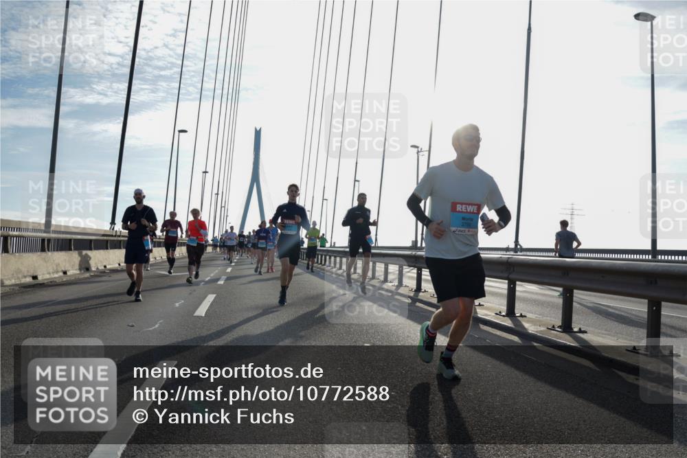 03.10.2026 - Köhlbrandbrückenlauf Yannick Fuchs http://msf.ph/oto/10772588 03.10.2026 09:29:10 Position 1 3790 meine-sportfotos.de