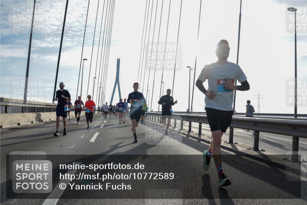 03.10.2026 - Köhlbrandbrückenlauf Yannick Fuchs http://msf.ph/oto/10772589 03.10.2026 09:29:10 Position 1 3790 meine-sportfotos.de