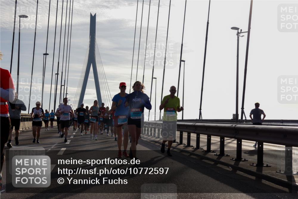 03.10.2026 - Köhlbrandbrückenlauf Yannick Fuchs http://msf.ph/oto/10772597 03.10.2026 09:29:12 Position 1  meine-sportfotos.de