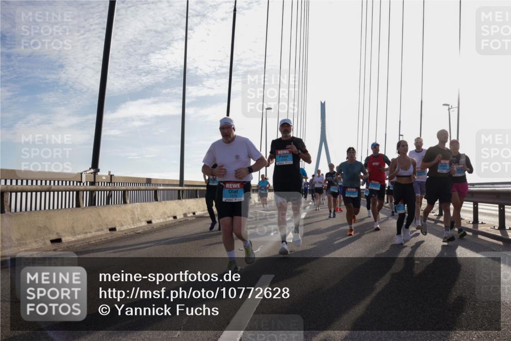 03.10.2026 - Köhlbrandbrückenlauf Yannick Fuchs http://msf.ph/oto/10772628 03.10.2026 09:29:19 Position 1 1379 meine-sportfotos.de