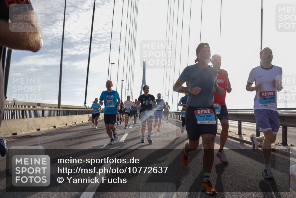 03.10.2026 - Köhlbrandbrückenlauf Yannick Fuchs http://msf.ph/oto/10772637 03.10.2026 09:29:21 Position 1 2503, 2852 meine-sportfotos.de
