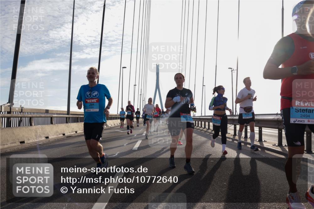 03.10.2026 - Köhlbrandbrückenlauf Yannick Fuchs http://msf.ph/oto/10772640 03.10.2026 09:29:21 Position 1 2284, 2494 meine-sportfotos.de