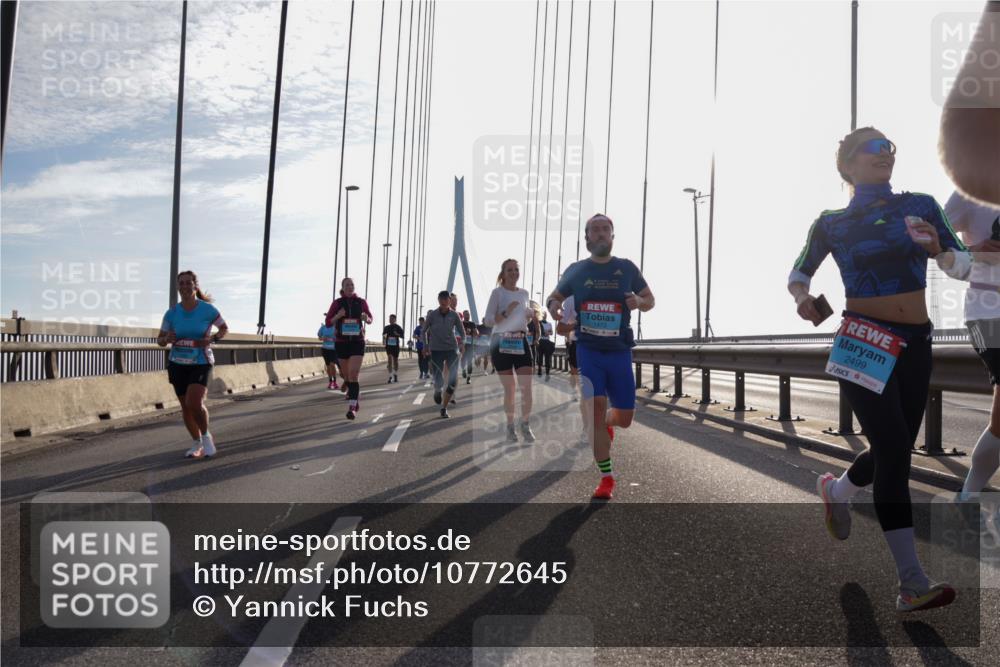 03.10.2026 - Köhlbrandbrückenlauf Yannick Fuchs http://msf.ph/oto/10772645 03.10.2026 09:29:22 Position 1 2499 meine-sportfotos.de