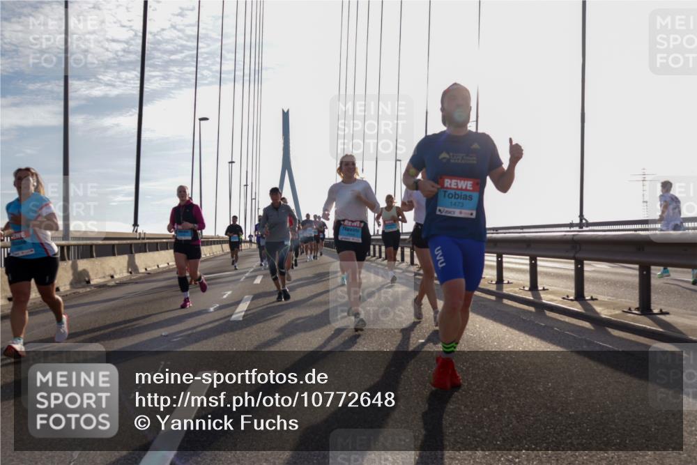 03.10.2026 - Köhlbrandbrückenlauf Yannick Fuchs http://msf.ph/oto/10772648 03.10.2026 09:29:23 Position 1 1473 meine-sportfotos.de