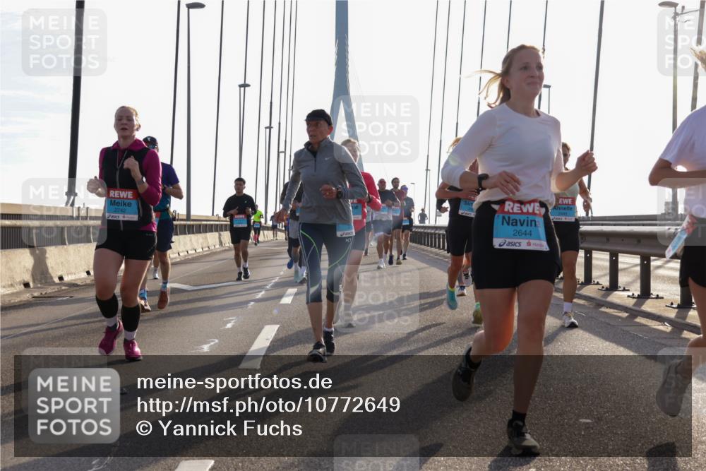 03.10.2026 - Köhlbrandbrückenlauf Yannick Fuchs http://msf.ph/oto/10772649 03.10.2026 09:29:23 Position 1 2742, 7, 2644, 2445 meine-sportfotos.de