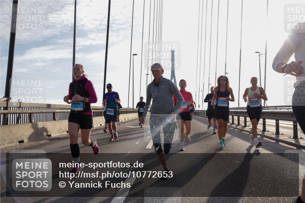 03.10.2026 - Köhlbrandbrückenlauf Yannick Fuchs http://msf.ph/oto/10772653 03.10.2026 09:29:24 Position 1 2742 meine-sportfotos.de