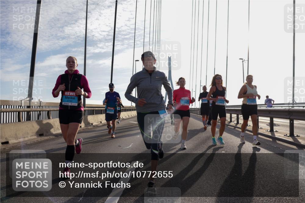 03.10.2026 - Köhlbrandbrückenlauf Yannick Fuchs http://msf.ph/oto/10772655 03.10.2026 09:29:25 Position 1 2742, 2445 meine-sportfotos.de