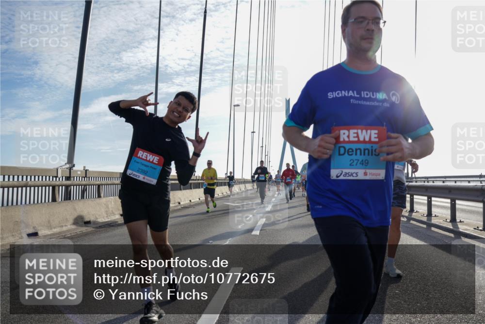 03.10.2026 - Köhlbrandbrückenlauf Yannick Fuchs http://msf.ph/oto/10772675 03.10.2026 09:29:29 Position 1 2392, 2749 meine-sportfotos.de