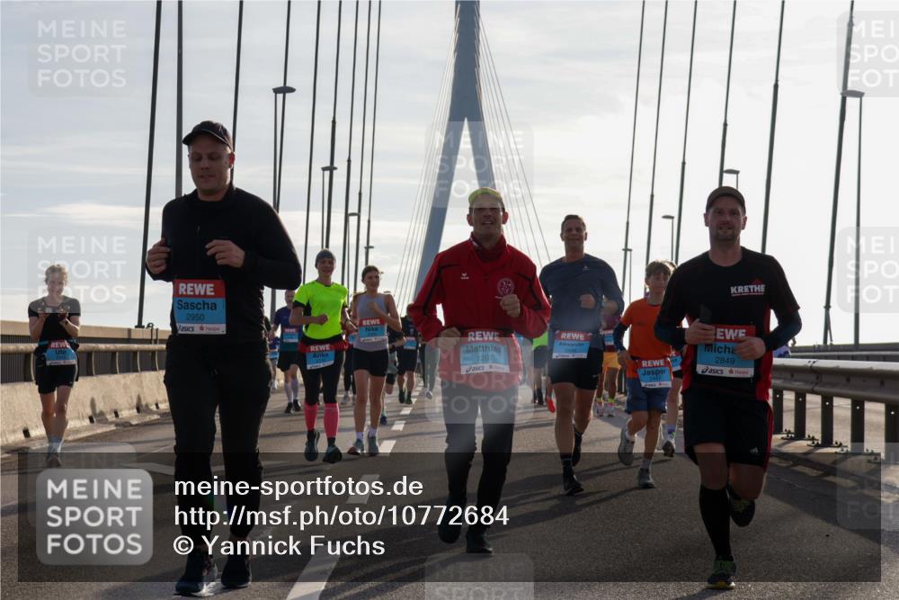 03.10.2026 - Köhlbrandbrückenlauf Yannick Fuchs http://msf.ph/oto/10772684 03.10.2026 09:29:32 Position 1 2950, 1207, 2849, 2447 meine-sportfotos.de