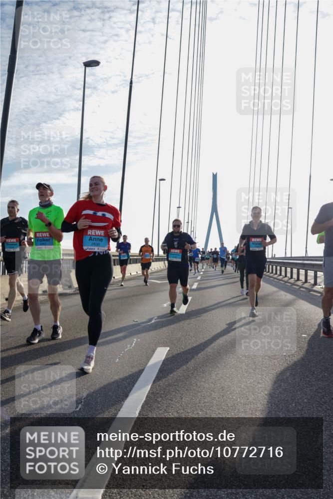03.10.2026 - Köhlbrandbrückenlauf Yannick Fuchs http://msf.ph/oto/10772716 03.10.2026 09:29:41 Position 1 2630 meine-sportfotos.de