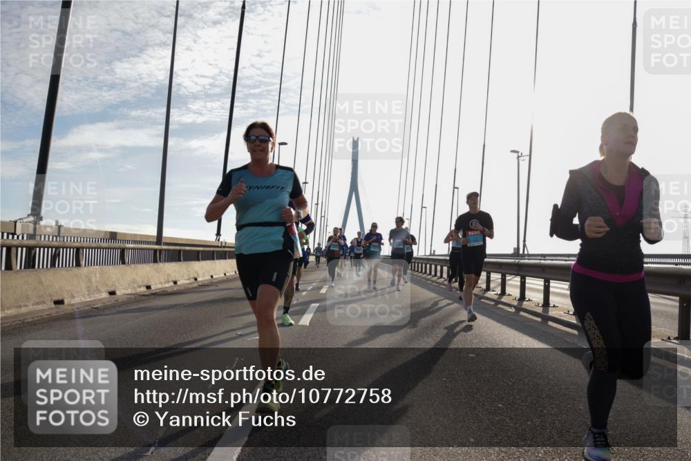 03.10.2026 - Köhlbrandbrückenlauf Yannick Fuchs http://msf.ph/oto/10772758 03.10.2026 09:29:54 Position 1  meine-sportfotos.de