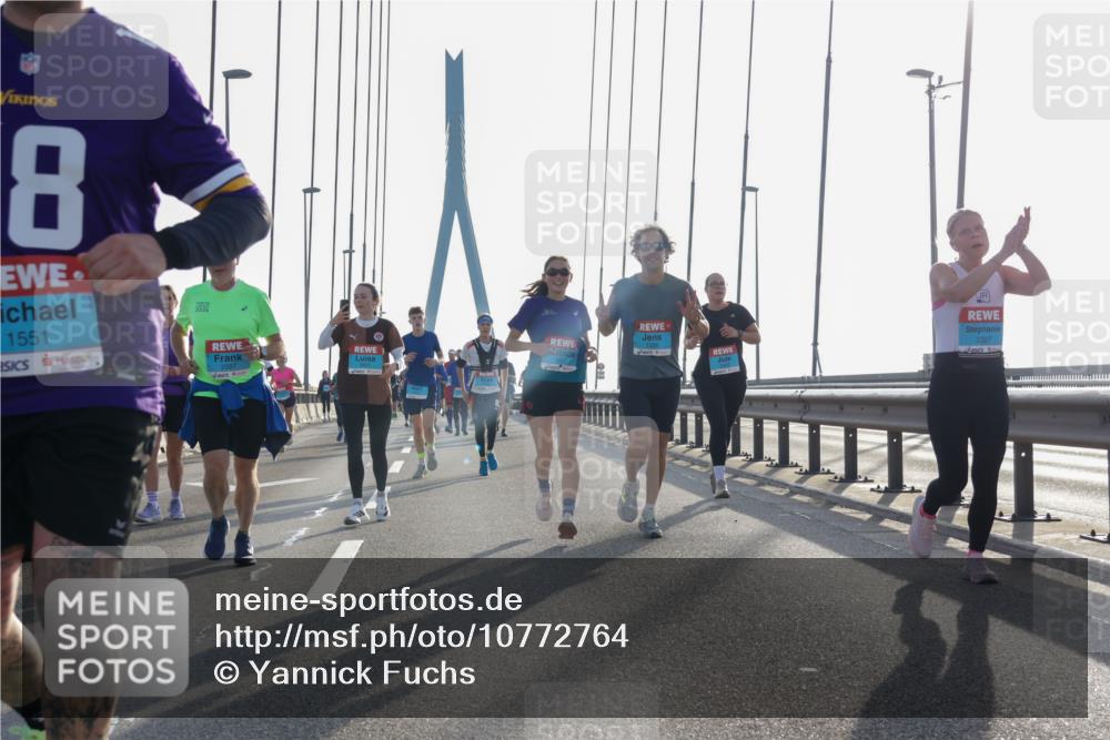 03.10.2026 - Köhlbrandbrückenlauf Yannick Fuchs http://msf.ph/oto/10772764 03.10.2026 09:29:55 Position 1 8, 1551, 2567, 2327 meine-sportfotos.de