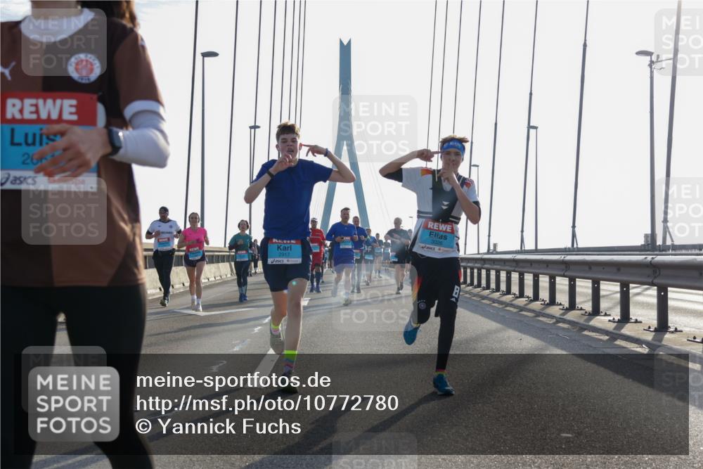 03.10.2026 - Köhlbrandbrückenlauf Yannick Fuchs http://msf.ph/oto/10772780 03.10.2026 09:29:58 Position 1 1919, 268, 2917, 3026 meine-sportfotos.de