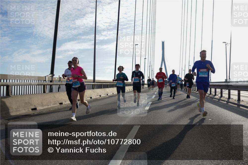 03.10.2026 - Köhlbrandbrückenlauf Yannick Fuchs http://msf.ph/oto/10772800 03.10.2026 09:30:02 Position 1 2579 meine-sportfotos.de