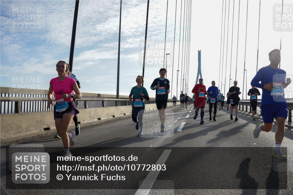 03.10.2026 - Köhlbrandbrückenlauf Yannick Fuchs http://msf.ph/oto/10772803 03.10.2026 09:30:03 Position 1 1398, 2579 meine-sportfotos.de