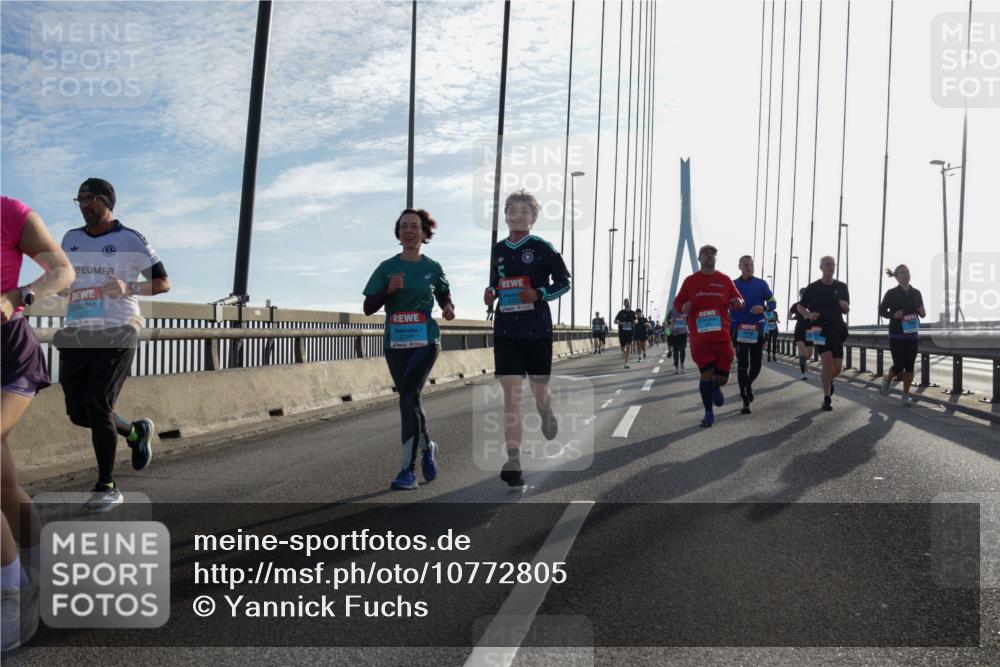 03.10.2026 - Köhlbrandbrückenlauf Yannick Fuchs http://msf.ph/oto/10772805 03.10.2026 09:30:03 Position 1 3721 meine-sportfotos.de