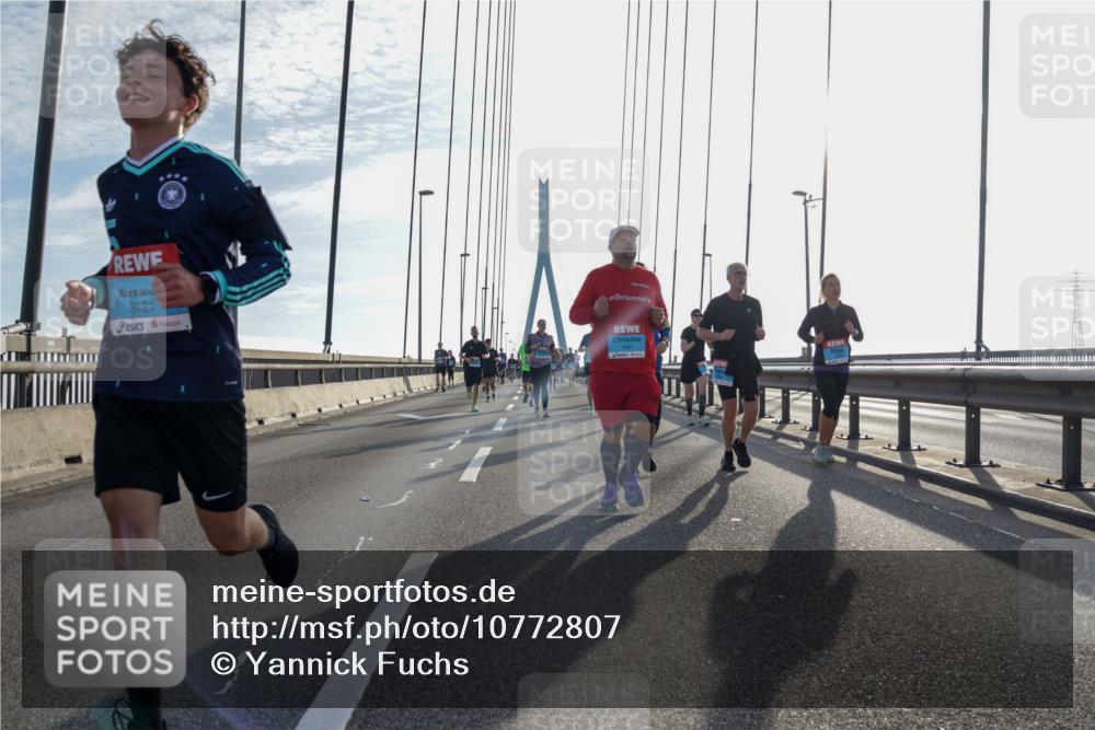 03.10.2026 - Köhlbrandbrückenlauf Yannick Fuchs http://msf.ph/oto/10772807 03.10.2026 09:30:04 Position 1 3721 meine-sportfotos.de