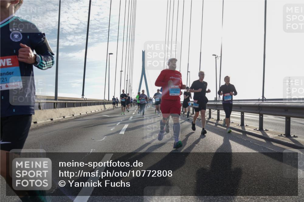 03.10.2026 - Köhlbrandbrückenlauf Yannick Fuchs http://msf.ph/oto/10772808 03.10.2026 09:30:04 Position 1 721, 1851 meine-sportfotos.de