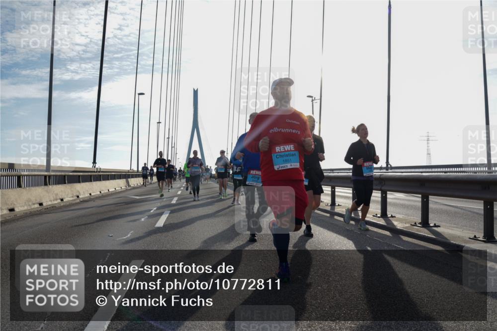 03.10.2026 - Köhlbrandbrückenlauf Yannick Fuchs http://msf.ph/oto/10772811 03.10.2026 09:30:05 Position 1 1851 meine-sportfotos.de
