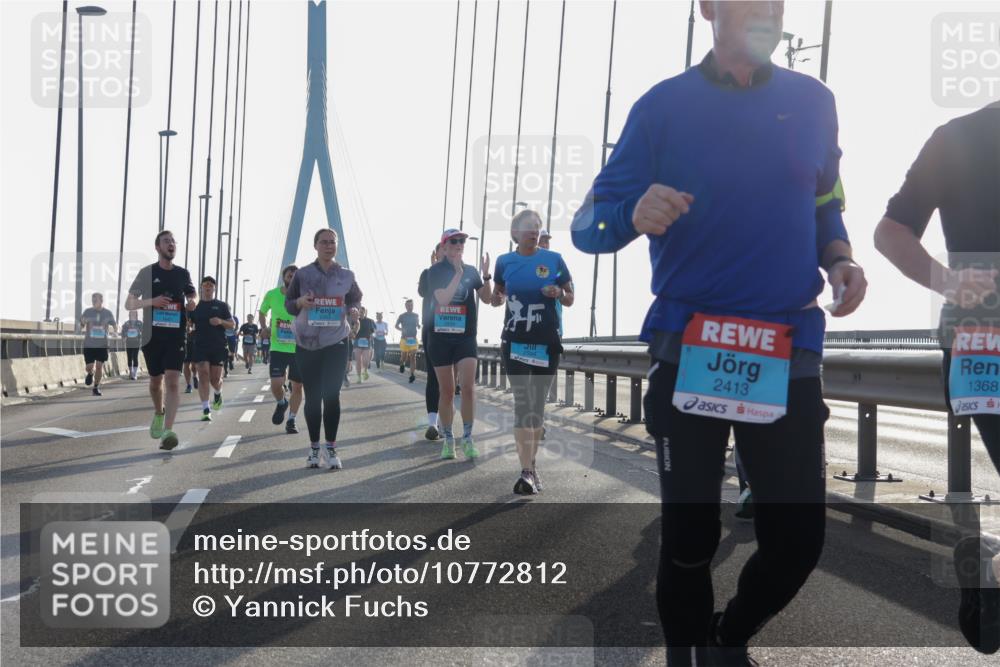03.10.2026 - Köhlbrandbrückenlauf Yannick Fuchs http://msf.ph/oto/10772812 03.10.2026 09:30:05 Position 1 2413, 1368 meine-sportfotos.de