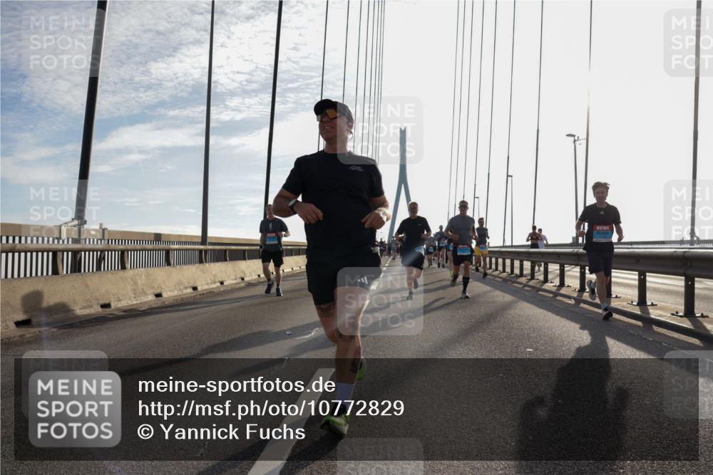 03.10.2026 - Köhlbrandbrückenlauf Yannick Fuchs http://msf.ph/oto/10772829 03.10.2026 09:30:11 Position 1  meine-sportfotos.de