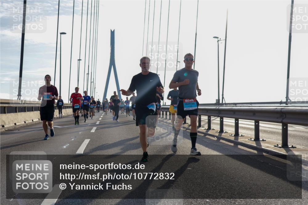 03.10.2026 - Köhlbrandbrückenlauf Yannick Fuchs http://msf.ph/oto/10772832 03.10.2026 09:30:12 Position 1 1026 meine-sportfotos.de