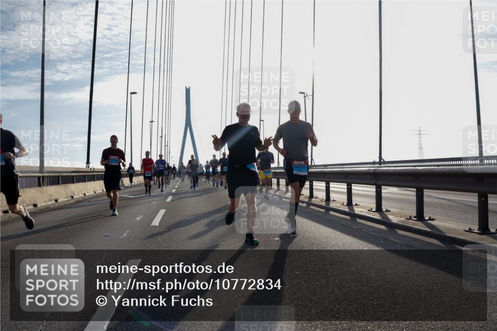 03.10.2026 - Köhlbrandbrückenlauf Yannick Fuchs http://msf.ph/oto/10772834 03.10.2026 09:30:12 Position 1  meine-sportfotos.de
