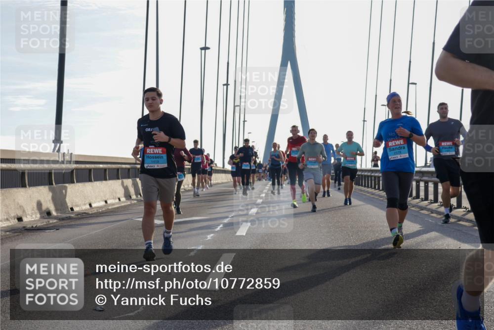 03.10.2026 - Köhlbrandbrückenlauf Yannick Fuchs http://msf.ph/oto/10772859 03.10.2026 09:30:18 Position 1 1419, 2578 meine-sportfotos.de