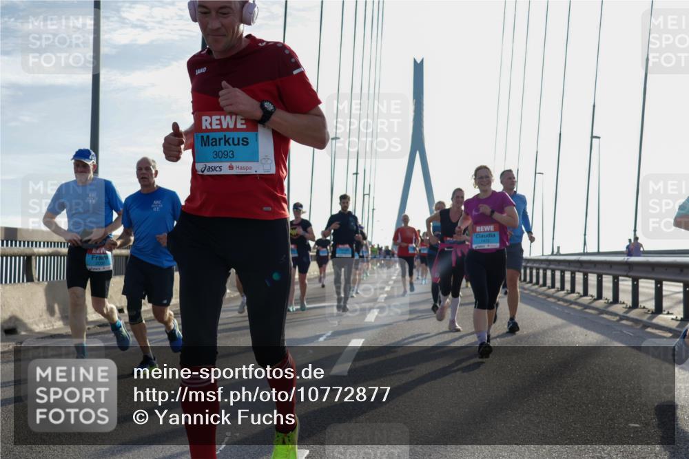 03.10.2026 - Köhlbrandbrückenlauf Yannick Fuchs http://msf.ph/oto/10772877 03.10.2026 09:30:23 Position 1 2013, 30, 3093, 1472 meine-sportfotos.de