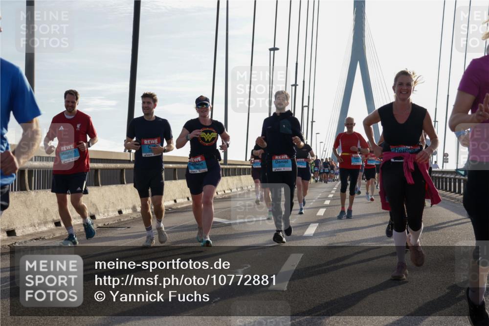 03.10.2026 - Köhlbrandbrückenlauf Yannick Fuchs http://msf.ph/oto/10772881 03.10.2026 09:30:25 Position 1  meine-sportfotos.de
