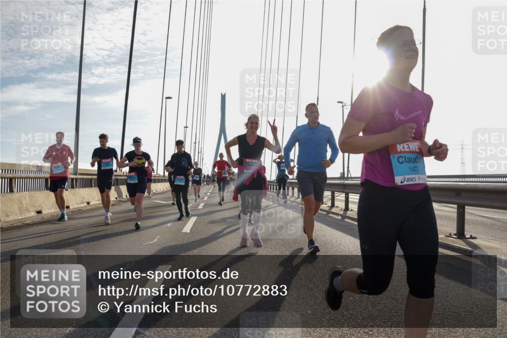 03.10.2026 - Köhlbrandbrückenlauf Yannick Fuchs http://msf.ph/oto/10772883 03.10.2026 09:30:25 Position 1 1472 meine-sportfotos.de