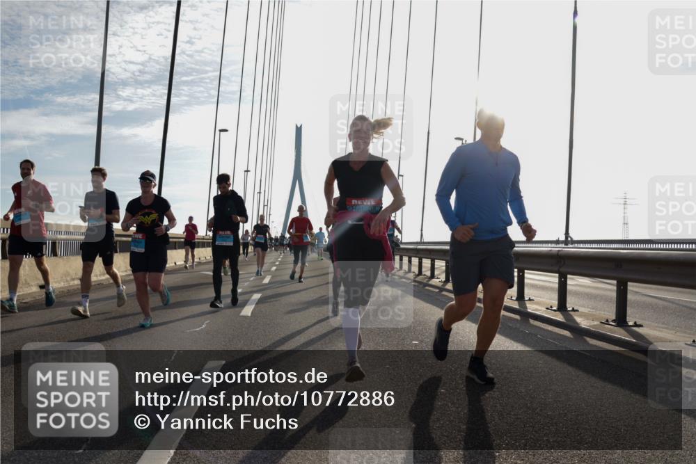 03.10.2026 - Köhlbrandbrückenlauf Yannick Fuchs http://msf.ph/oto/10772886 03.10.2026 09:30:26 Position 1  meine-sportfotos.de