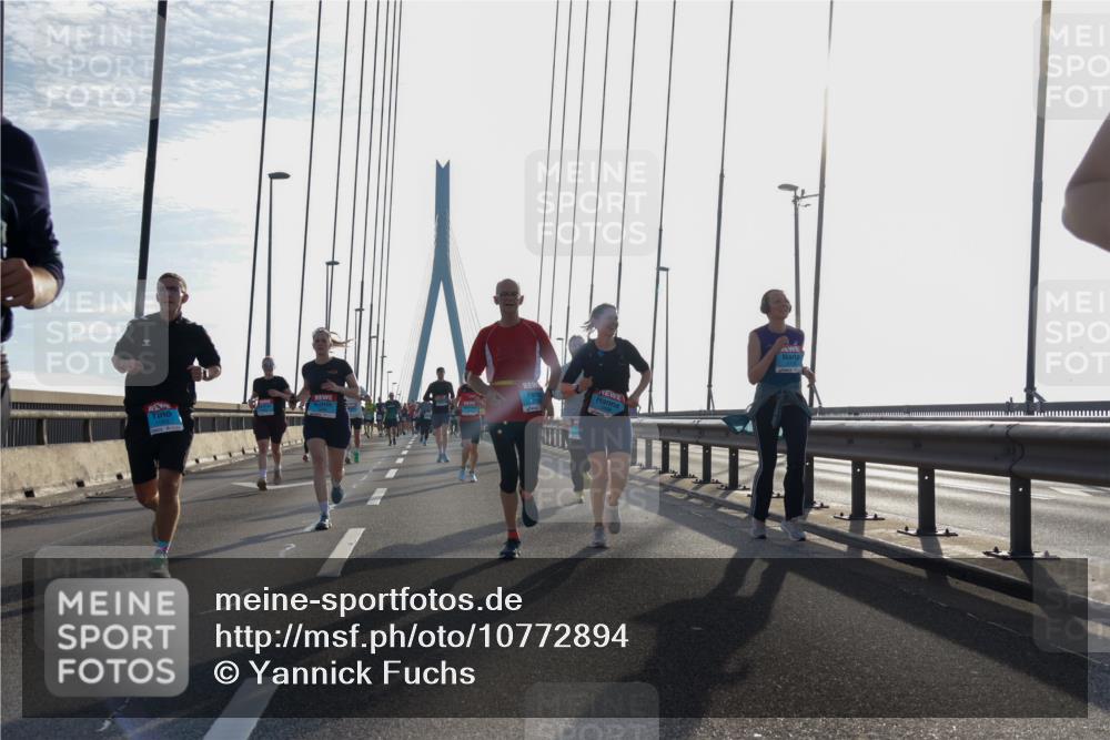 03.10.2026 - Köhlbrandbrückenlauf Yannick Fuchs http://msf.ph/oto/10772894 03.10.2026 09:30:27 Position 1  meine-sportfotos.de