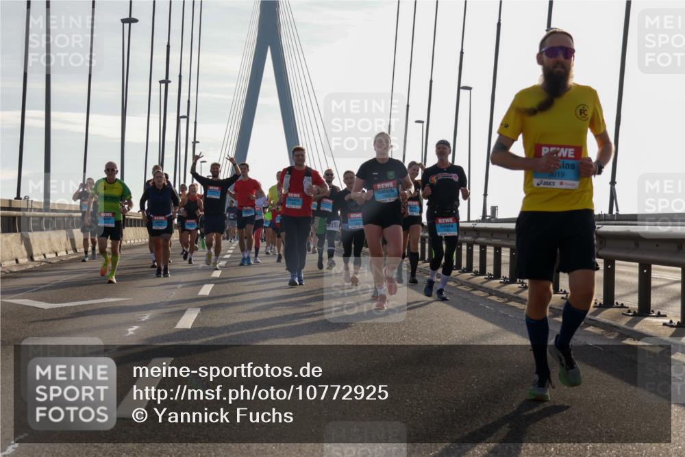 03.10.2026 - Köhlbrandbrückenlauf Yannick Fuchs http://msf.ph/oto/10772925 03.10.2026 09:30:38 Position 1 3019 meine-sportfotos.de