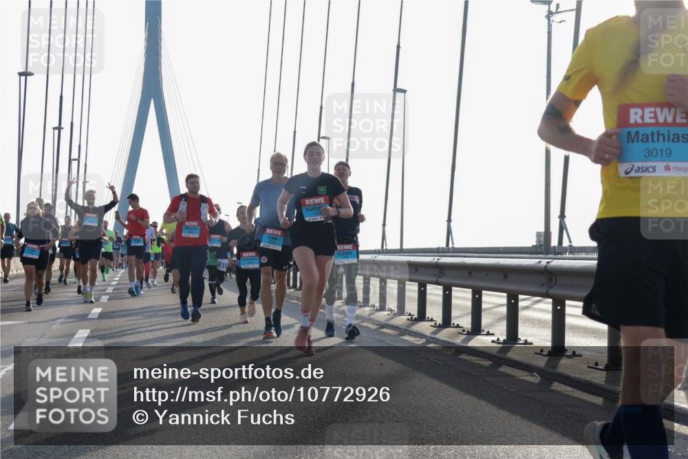 03.10.2026 - Köhlbrandbrückenlauf Yannick Fuchs http://msf.ph/oto/10772926 03.10.2026 09:30:39 Position 1 3019 meine-sportfotos.de