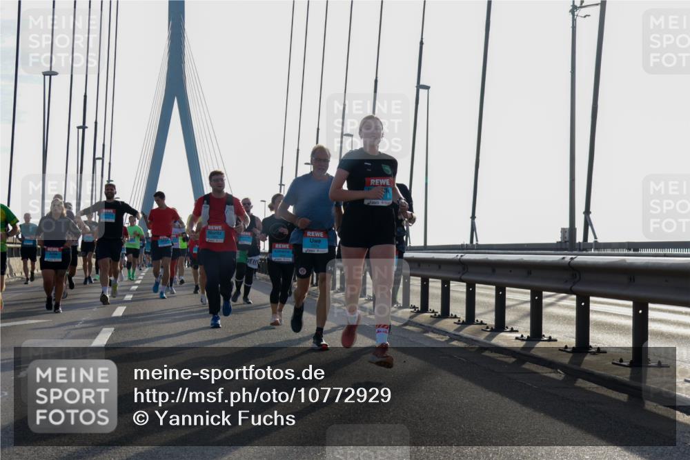 03.10.2026 - Köhlbrandbrückenlauf Yannick Fuchs http://msf.ph/oto/10772929 03.10.2026 09:30:40 Position 1 1804 meine-sportfotos.de