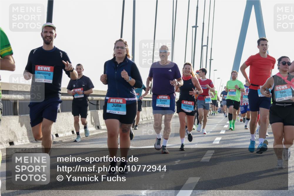 03.10.2026 - Köhlbrandbrückenlauf Yannick Fuchs http://msf.ph/oto/10772944 03.10.2026 09:30:43 Position 1 2572, 1955, 2404, 1382, 44, 1615 meine-sportfotos.de