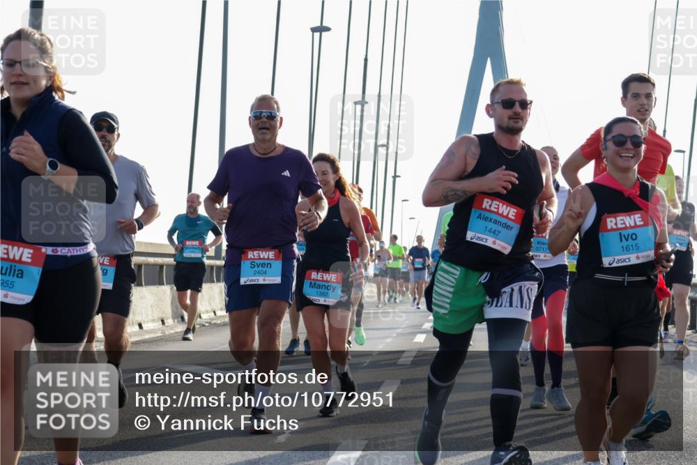 03.10.2026 - Köhlbrandbrückenlauf Yannick Fuchs http://msf.ph/oto/10772951 03.10.2026 09:30:45 Position 1 955, 2404, 1382, 1447, 3717, 1615 meine-sportfotos.de