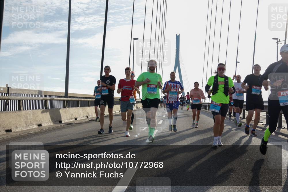 03.10.2026 - Köhlbrandbrückenlauf Yannick Fuchs http://msf.ph/oto/10772968 03.10.2026 09:30:49 Position 1 1441, 25 meine-sportfotos.de