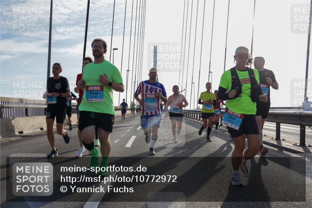 03.10.2026 - Köhlbrandbrückenlauf Yannick Fuchs http://msf.ph/oto/10772972 03.10.2026 09:30:50 Position 1 2915, 144, 1879 meine-sportfotos.de
