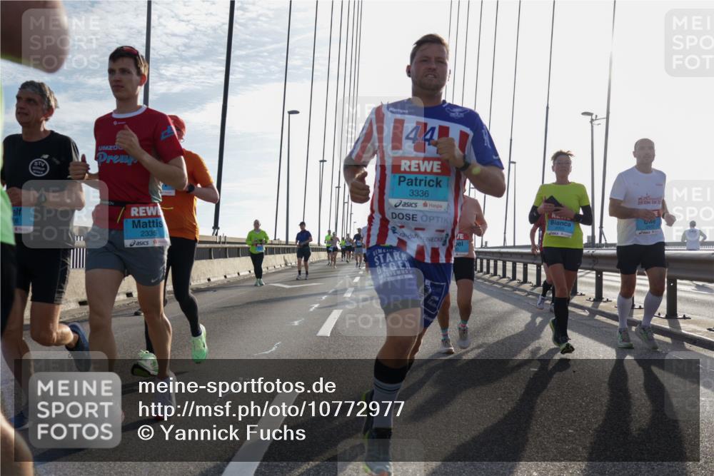 03.10.2026 - Köhlbrandbrückenlauf Yannick Fuchs http://msf.ph/oto/10772977 03.10.2026 09:30:50 Position 1 2335, 144, 3336, 2977 meine-sportfotos.de