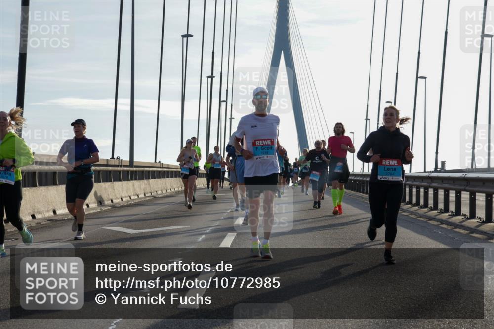 03.10.2026 - Köhlbrandbrückenlauf Yannick Fuchs http://msf.ph/oto/10772985 03.10.2026 09:30:52 Position 1 2678, 2249, 2764 meine-sportfotos.de