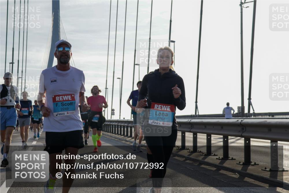 03.10.2026 - Köhlbrandbrückenlauf Yannick Fuchs http://msf.ph/oto/10772992 03.10.2026 09:30:54 Position 1 2249, 2764 meine-sportfotos.de