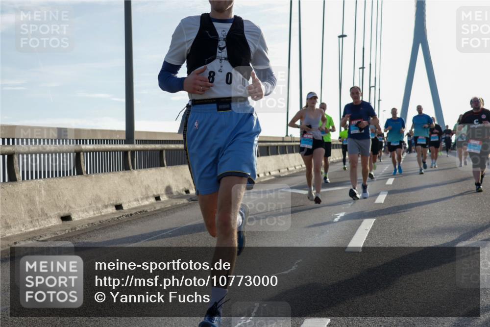 03.10.2026 - Köhlbrandbrückenlauf Yannick Fuchs http://msf.ph/oto/10773000 03.10.2026 09:30:56 Position 1 80 meine-sportfotos.de