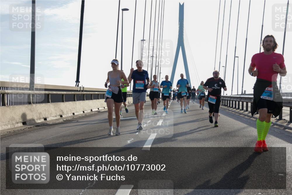 03.10.2026 - Köhlbrandbrückenlauf Yannick Fuchs http://msf.ph/oto/10773002 03.10.2026 09:30:57 Position 1 2621 meine-sportfotos.de