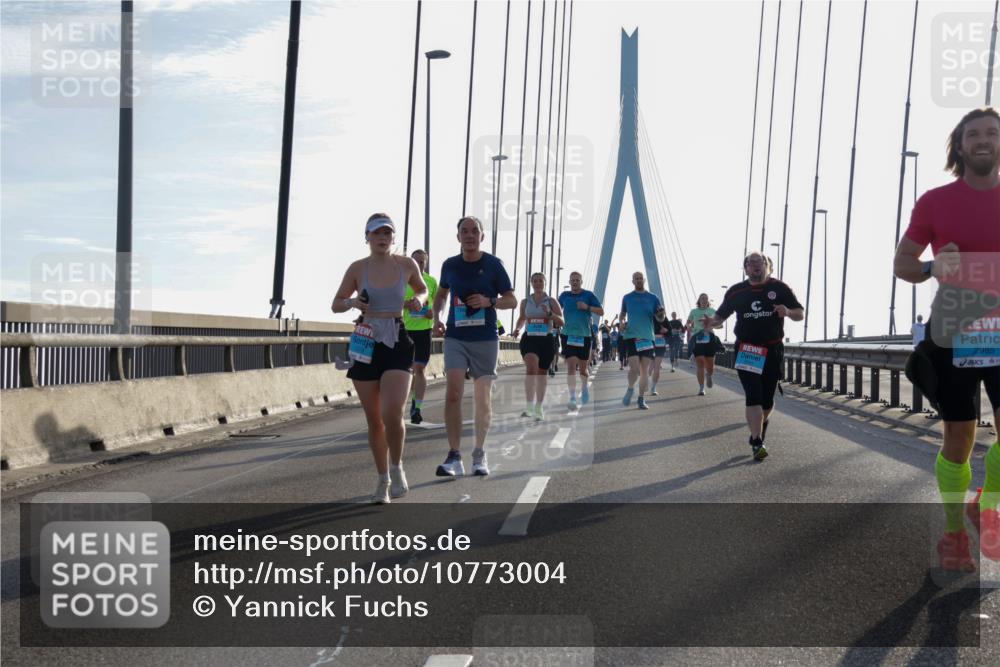 03.10.2026 - Köhlbrandbrückenlauf Yannick Fuchs http://msf.ph/oto/10773004 03.10.2026 09:30:58 Position 1 2985 meine-sportfotos.de
