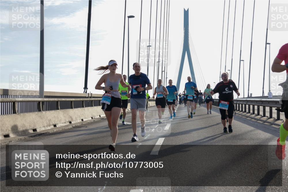 03.10.2026 - Köhlbrandbrückenlauf Yannick Fuchs http://msf.ph/oto/10773005 03.10.2026 09:30:58 Position 1  meine-sportfotos.de